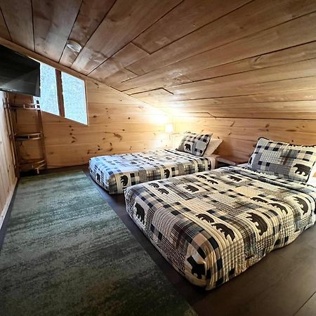 Firefly Fields 2-Acres With Guest House, Game Room, Mountain & River Views Sevierville Exterior foto